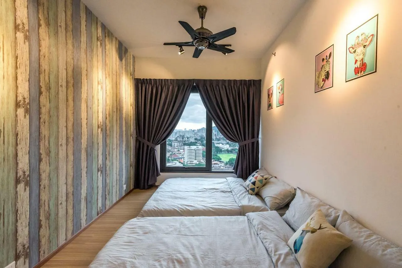 Love Come Home @ Sea View Suite 3Br For 10 Pax George Town 0*,  Malaysia