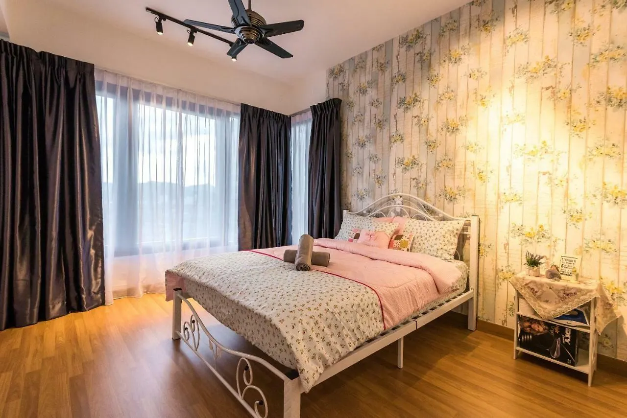 Love Come Home @ Sea View Suite 3Br For 10 Pax George Town Malaysia
