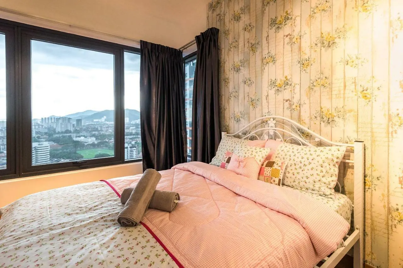 Love Come Home @ Sea View Suite 3Br For 10 Pax George Town 0*,  Malaysia
